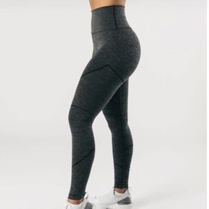 Alphalete Revival leggings